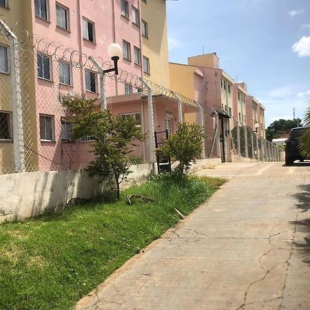 Apartamento Climatizado Marília Екстериор снимка