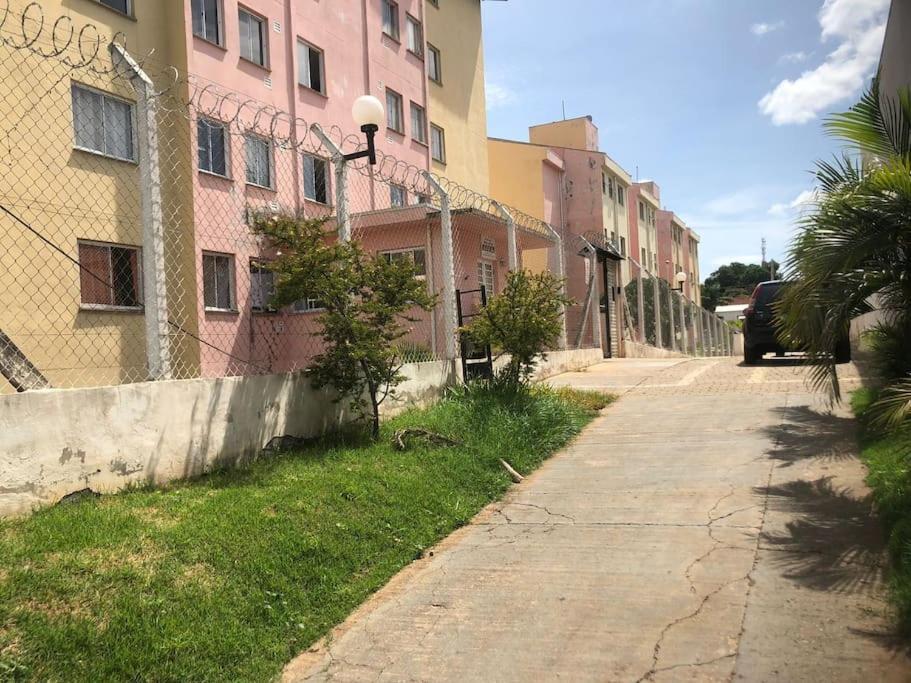 Apartamento Climatizado Marília Екстериор снимка